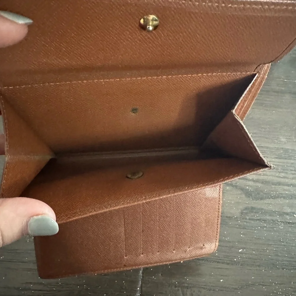 Louis Vuitton Trifold Snap Monogram Wallet
